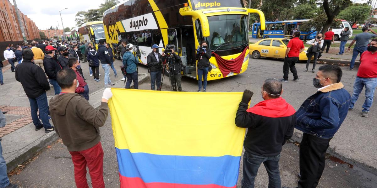 Cuarentena en Colombia Transportadores intermunicipales piden