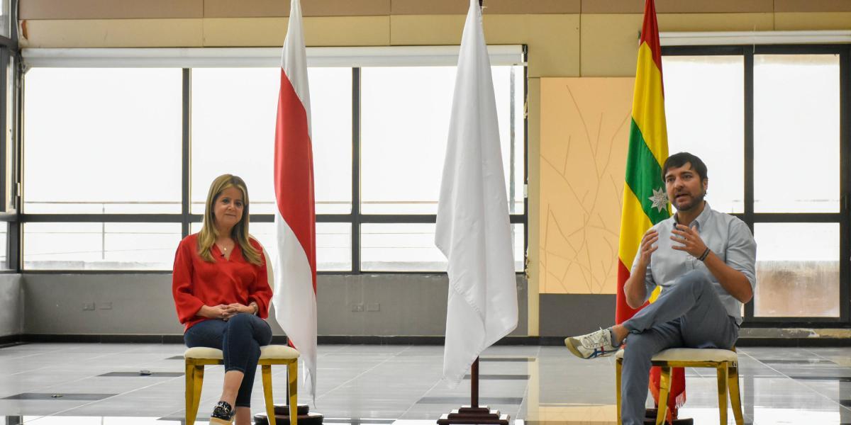 La Gobernadora del Atlántico, Elsa Noguera, y el alcalde de Barranquilla, Jaime Pumarejo, durante la alocución conjunta este miércoles.