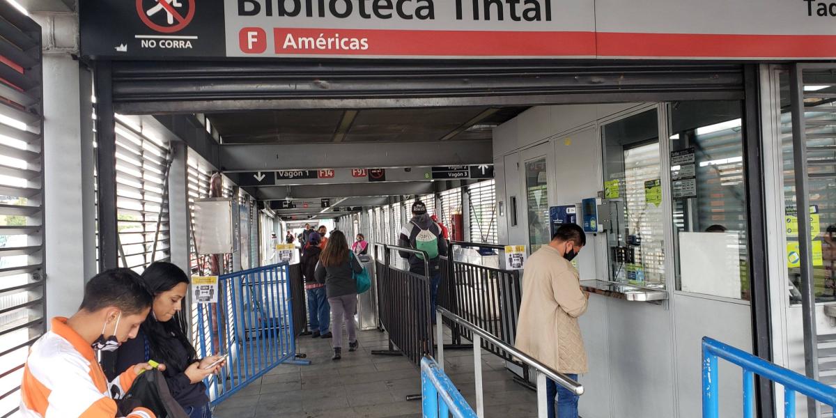 La estación de TransMilenio de la biblioteca El Tintal será cerrada por detectarse como zona de riesgo de contagios.