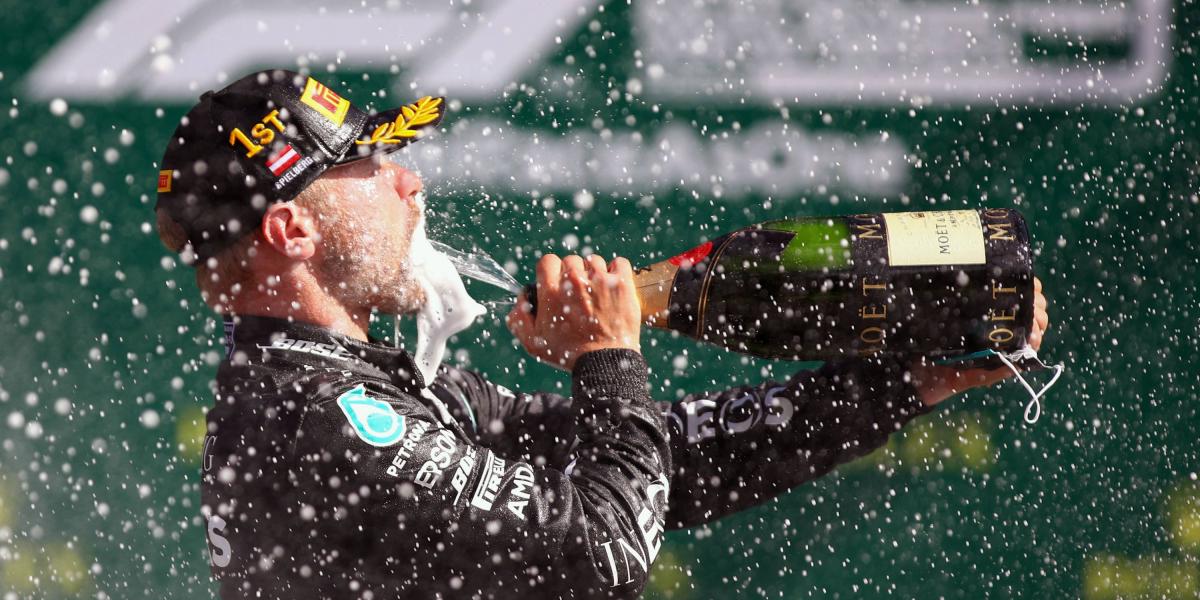 Valtteri Bottas festeja su triunfo en el Gran Premio de Austria.