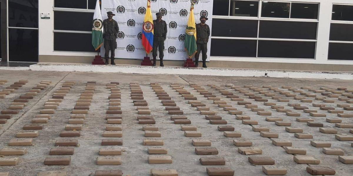Fueron incautados 726 kilos de cocaína que pretendían ser enviados por el puerto de Santa Marta a Centroamérica.