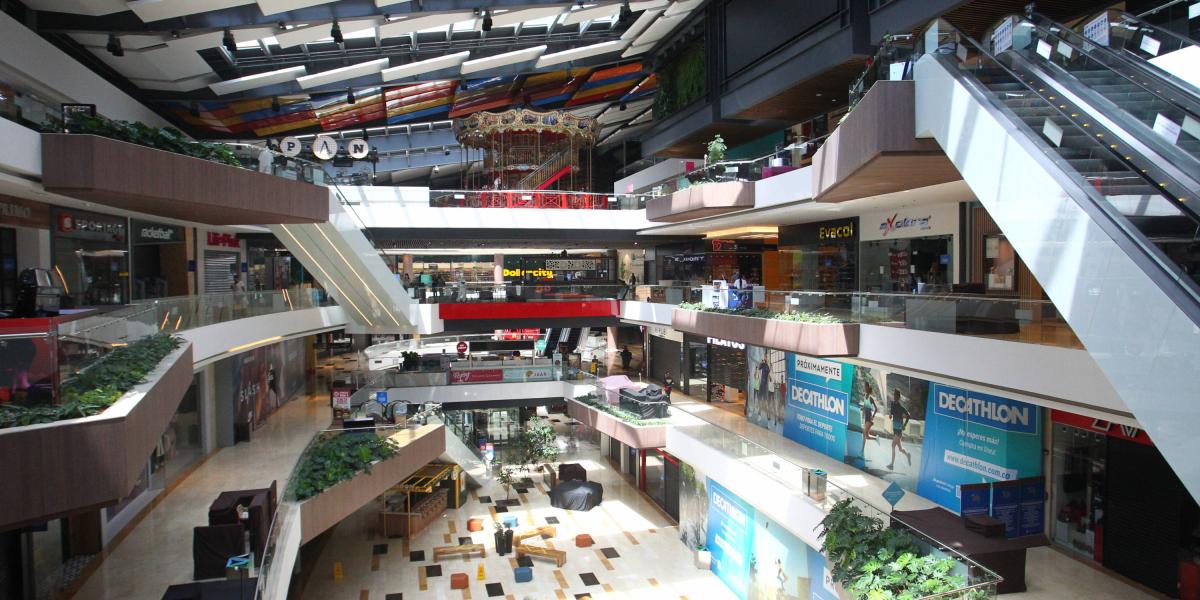 El centro comercial Primavera (Arkadia) defiende que se construyó obedeciendo a la normatividad de las diferentes instituciones que regulan el tema en la ciudad de Medellín.