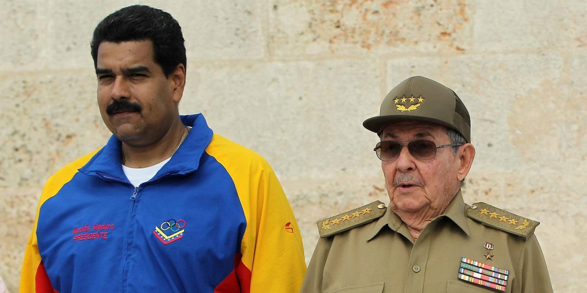 Los nexos de Cuba y Venezuela empezaron con Fidel Castro y continúan con Raúl, a quien Nicolás Maduro llama “hermano mayor y protector”.