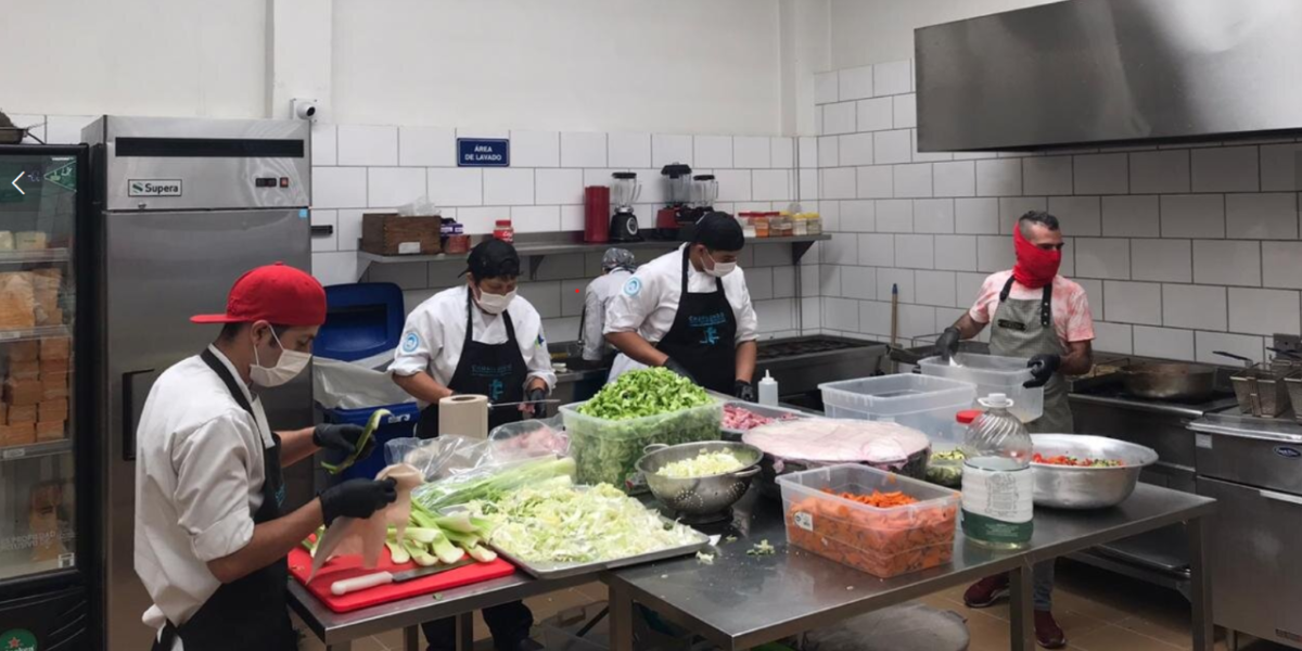 Arroz pa' todos, la iniciativa de 8 restaurantes de Bogotá que buscan ayudar a los más necesitados.