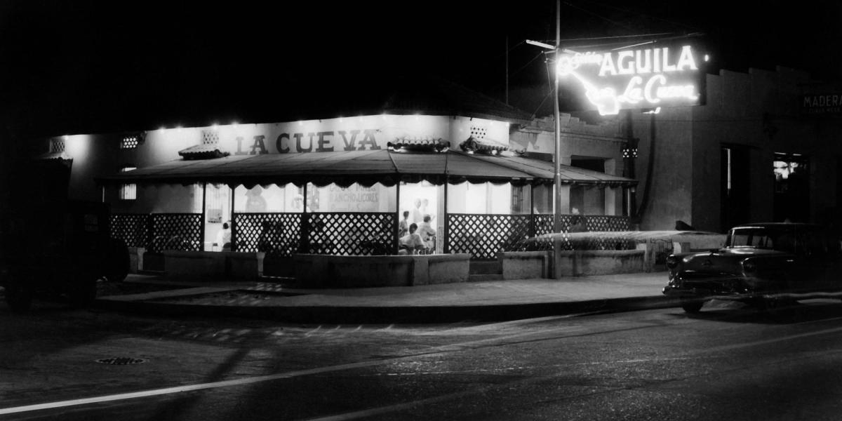 Restaurante La Cueva, en Barranquilla, fotografiado por Nereo López.