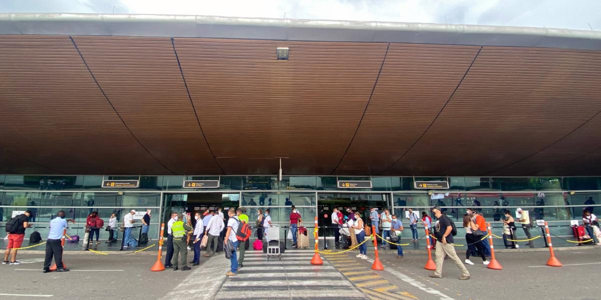 La víctima de covid-19 llegó procedente de Bogotá al aeropuerto Rafael Nuñez, de Cartagena.