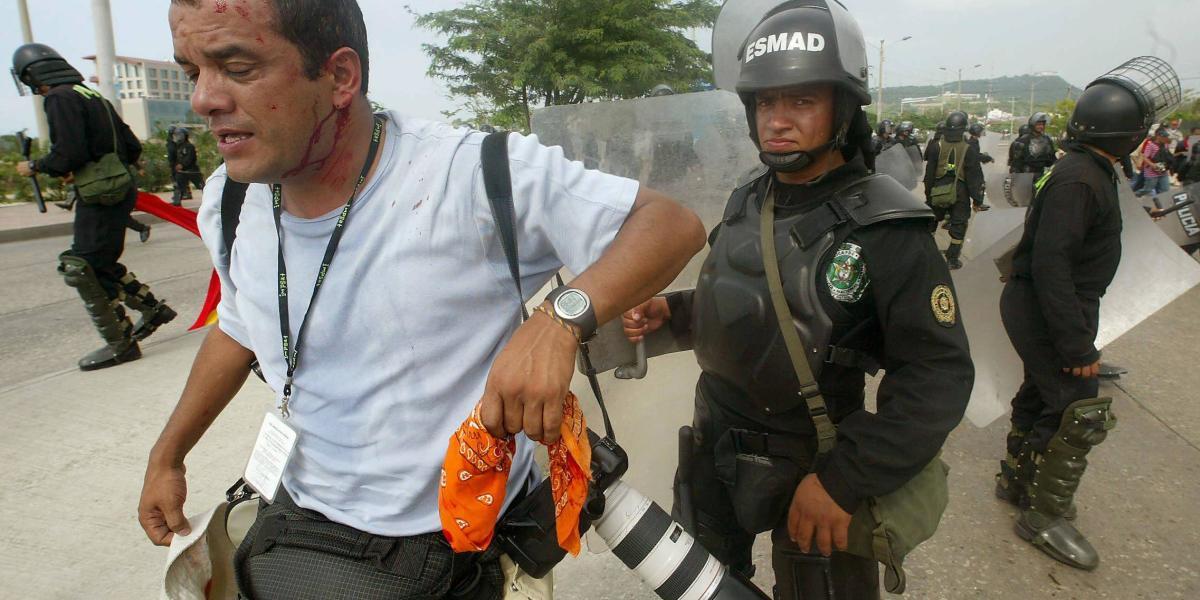 En el país, en las protestas en rechazoa la muerte de Javier Ordóñez, se registraron 20 violaciones a la libertad de prensa, según la Flip.