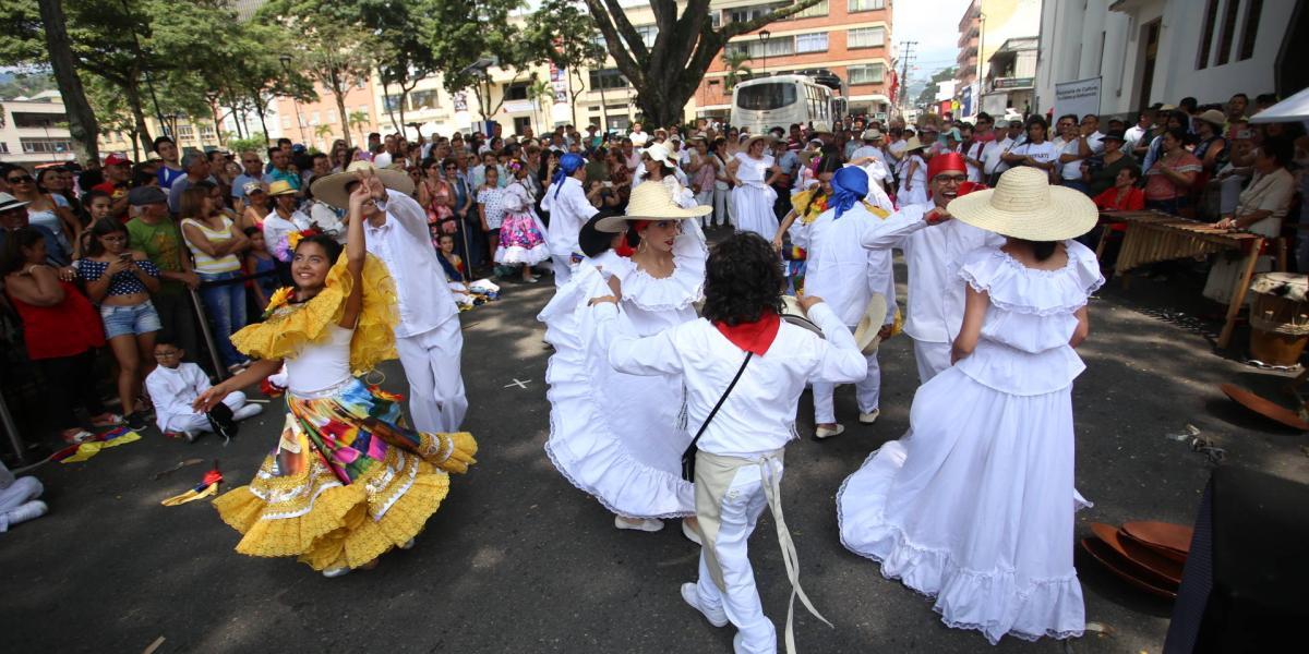 El tradicional encuentro folclórico que se toma con música y baile los parques de Ibagué, este año será virtual.