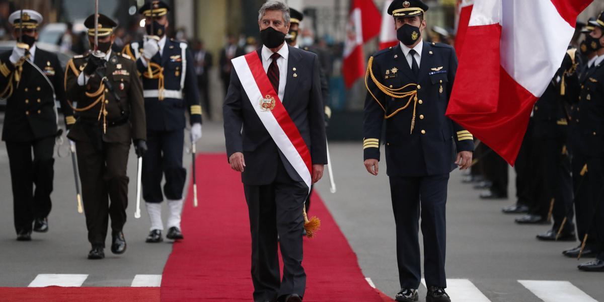 Sagasti (foto) se convirtió en el segundo político en asumir la presidencia de Perú en una semana. Manuel Merino, su antecesor, duró cinco días en el cargo.