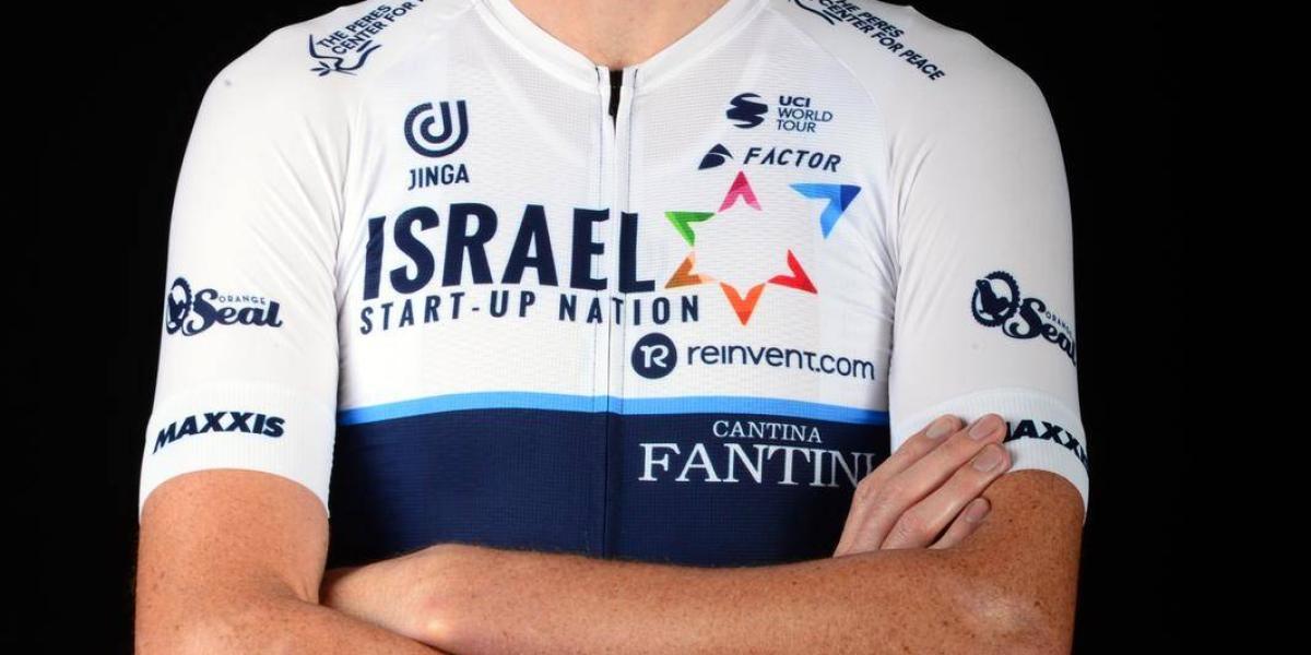 Chris Froome con el Israel Start Up Nation.