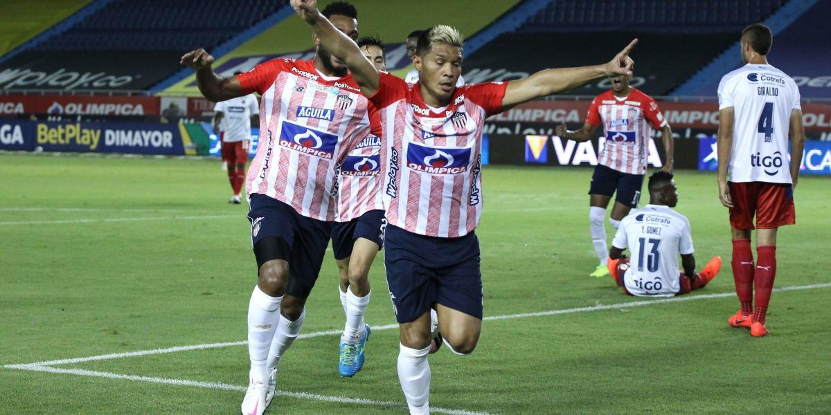 Teo Gutiérrez celebra su gol contra el DIM.