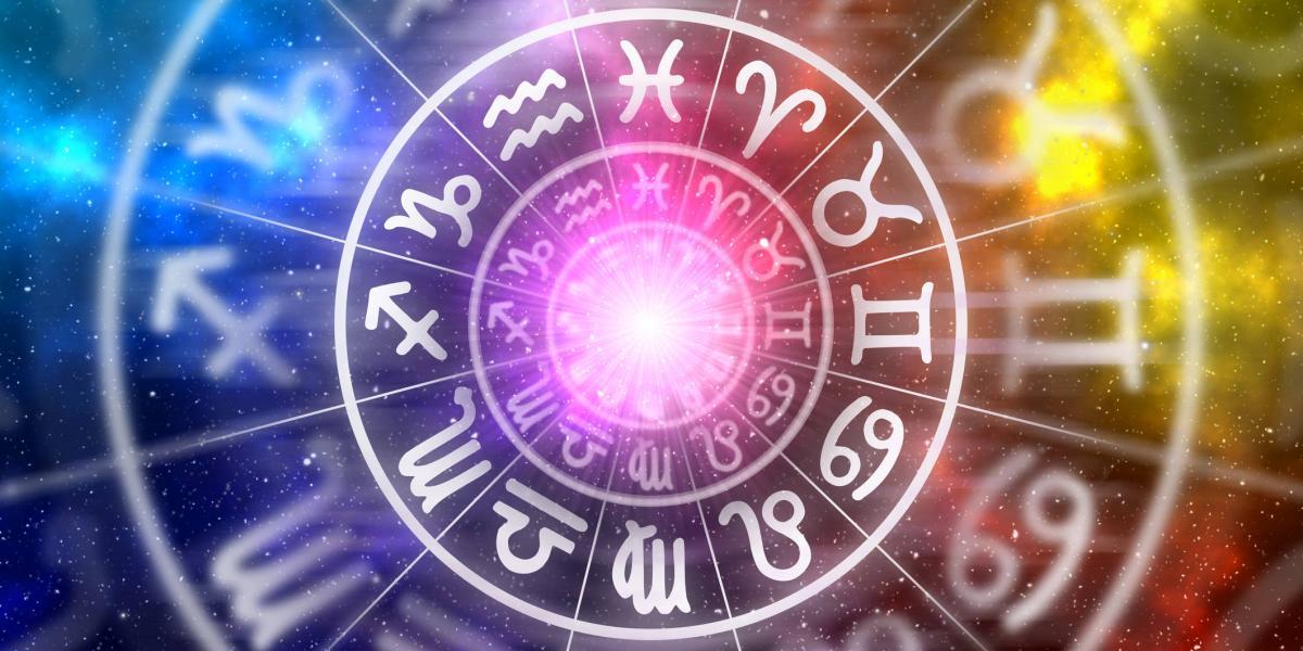 Según la astrología, el día y hora exacta del nacimiento determinan el futuro de una persona.