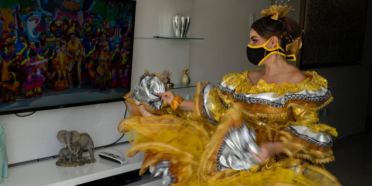 Ana Rojas, de 32 años, ingeniera biomédica, lleva saliendo en el Carnaval 12 años. Actualmente está con el Cumbión de Oro. Esta vez bailará desde casa.