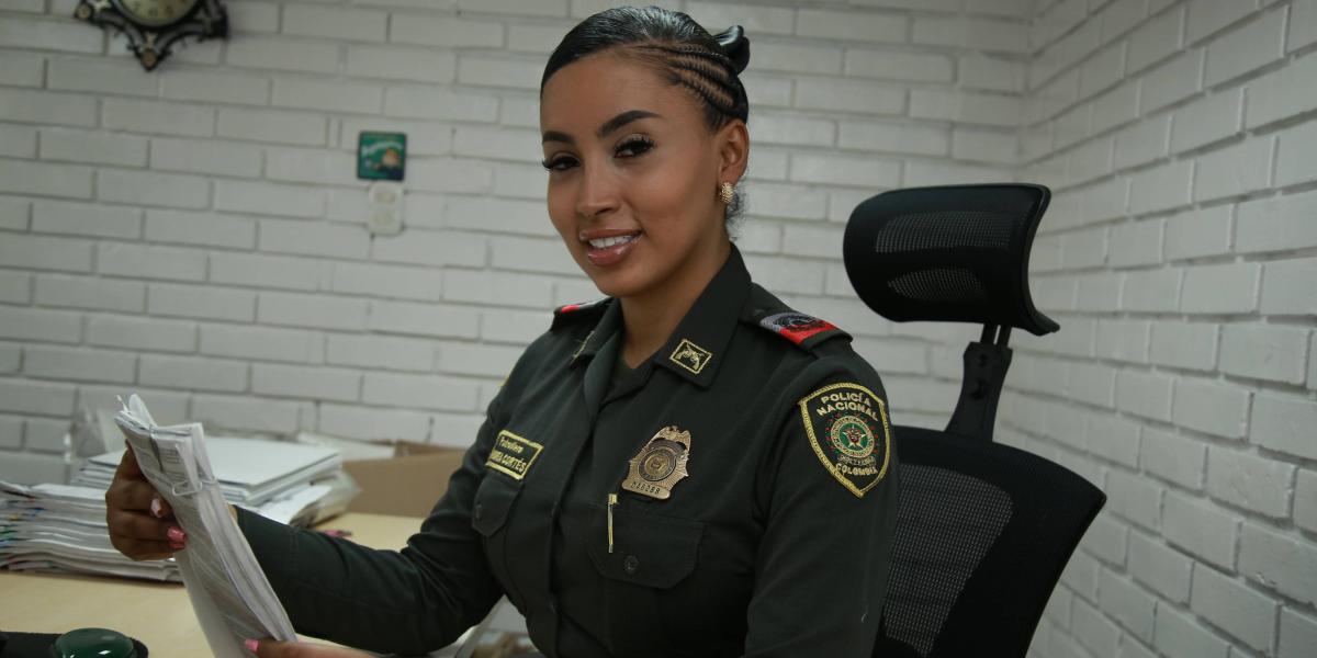 Andrea Cortés se incorporó a los 18 años a la Policía. En 2015 inició su tratamiento hormonal y, en 2017, hizo el cambio en su registro civil.