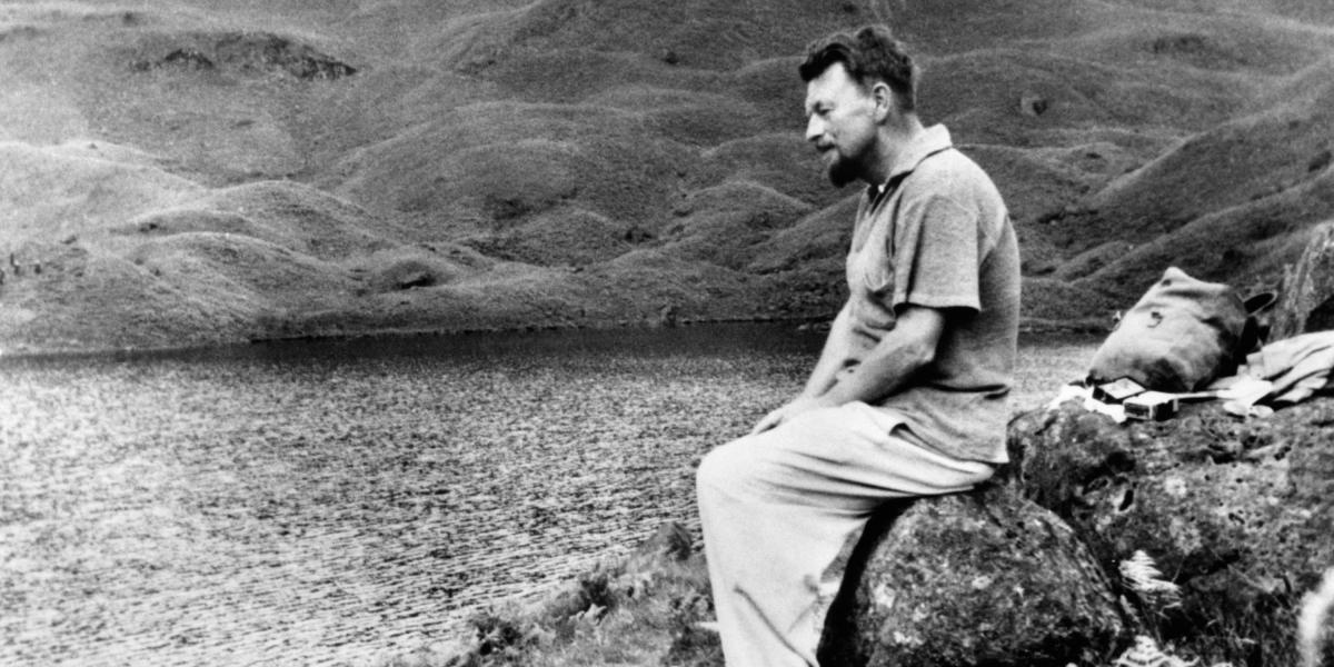 Bajo el volcán’ es parte de una trilogía que Malcolm Lowry nunca vio publicada: ‘Piedra infernal’ y la recientemente recuperada ‘Rumbo al mar Blanco’.