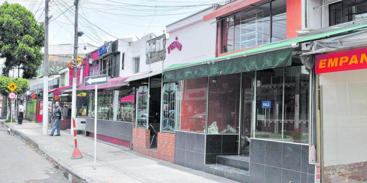 Habitantes del barrio Modelia aseguran que las aglomeraciones en las zonas de bares y restaurantes del sector ya han aparecido más de una vez en la pandemia.
