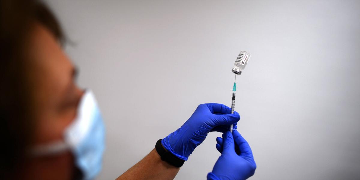En Colombia se han aplicado más de 45.000 vacunas contra el covid-19, sin que se hayan presentado efectos adversos graves.