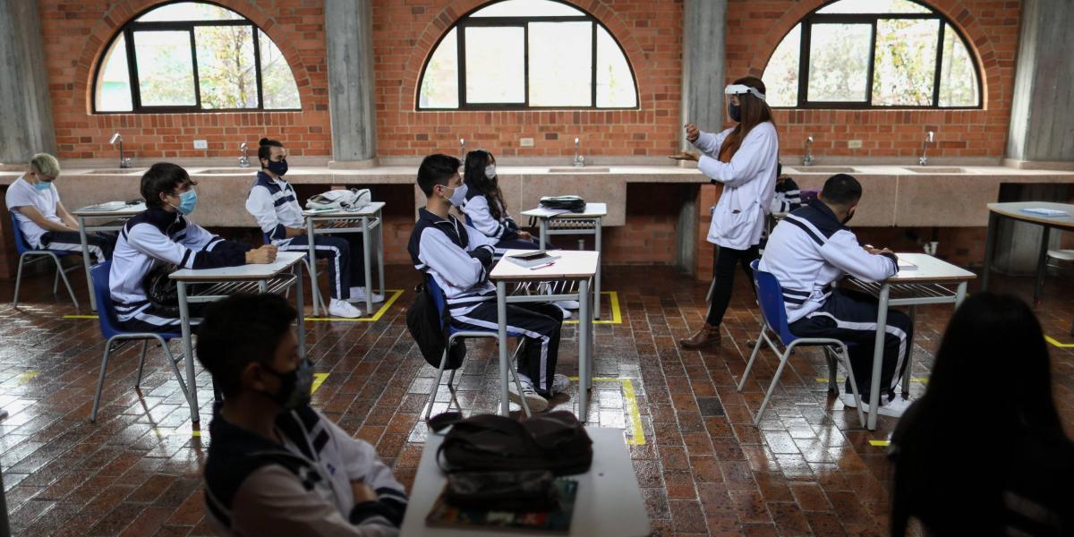 Los colegios públicos y distritales en Bogotá han registrado más de 4.300 estudiantes nuevos.