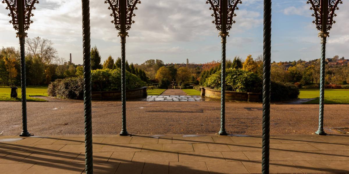 Alexandra Park, ubicado en la ciudad de Manchester, fue el lugar en donde aparecieron los carteles.