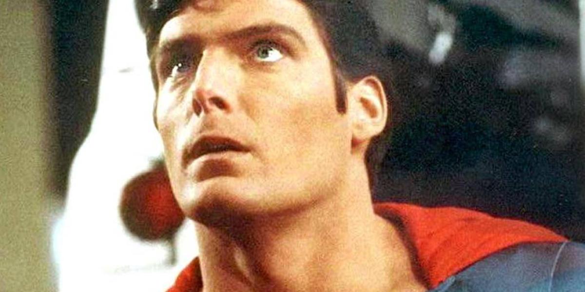 Superman, tal como lo interpretó el actor Christopher Reeve entre 1978 y 1987.