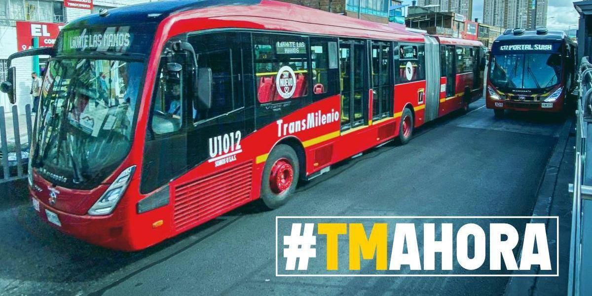 La cuenta oficial de TransMilenio reportó el hecho sobre las 6:39 de la mañana de este lunes.