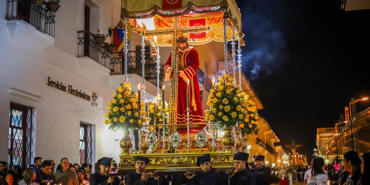 Imagen de la procesión de Lunes Santo, en Popayán, en 2019. Esa fue la última vez que las procesiones nocturnas se tomaron las calles de la ‘ciudad blanca’.