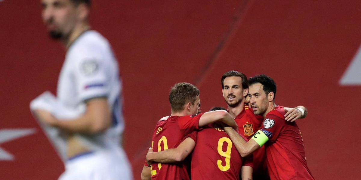 España celebra contra Kosovo.