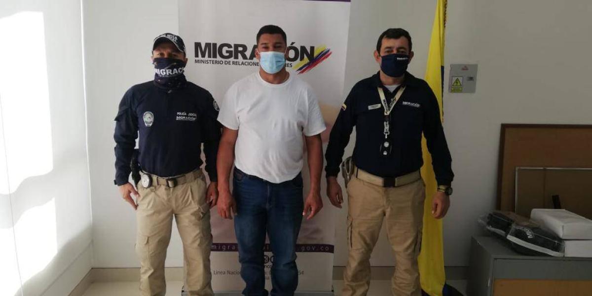 La semana pasada, en la ciudad de Valledupar, en un trabajo liderado por el grupo GAOPJ de Migración Colombia se logró la detención del ciudadano americano Felix Jr Torres Dí