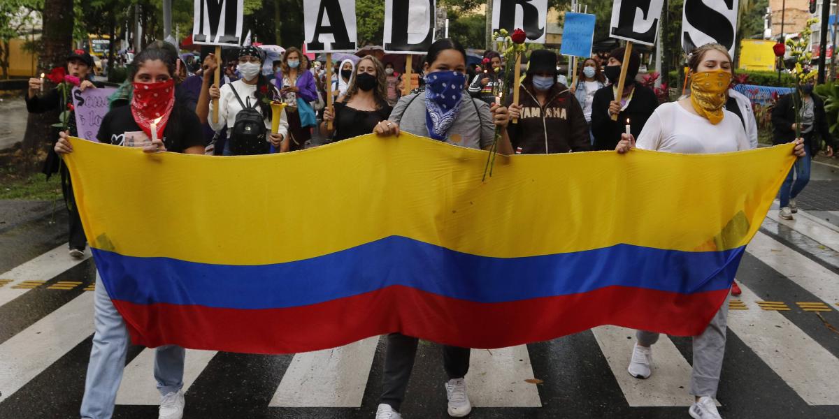 En Medellín, marcha de las mujeres contra el ‘mal gobierno de Duqe’.