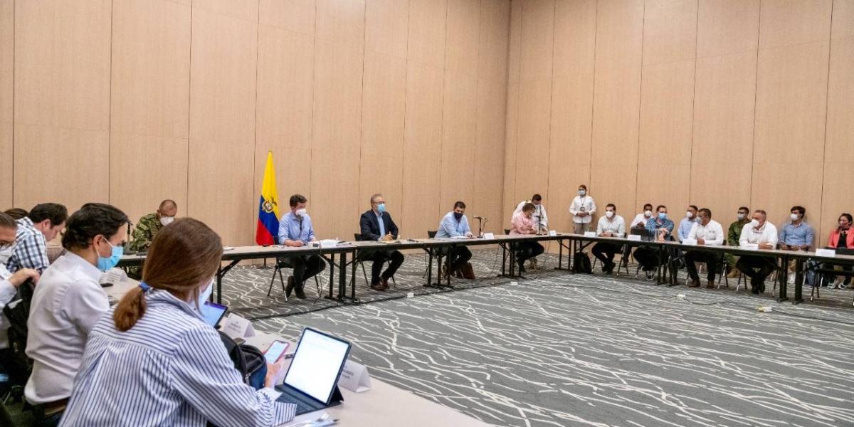 Imágenes de la reunión entre Gobierno y líderes del Paro en Compensar. Foto: Presidencia