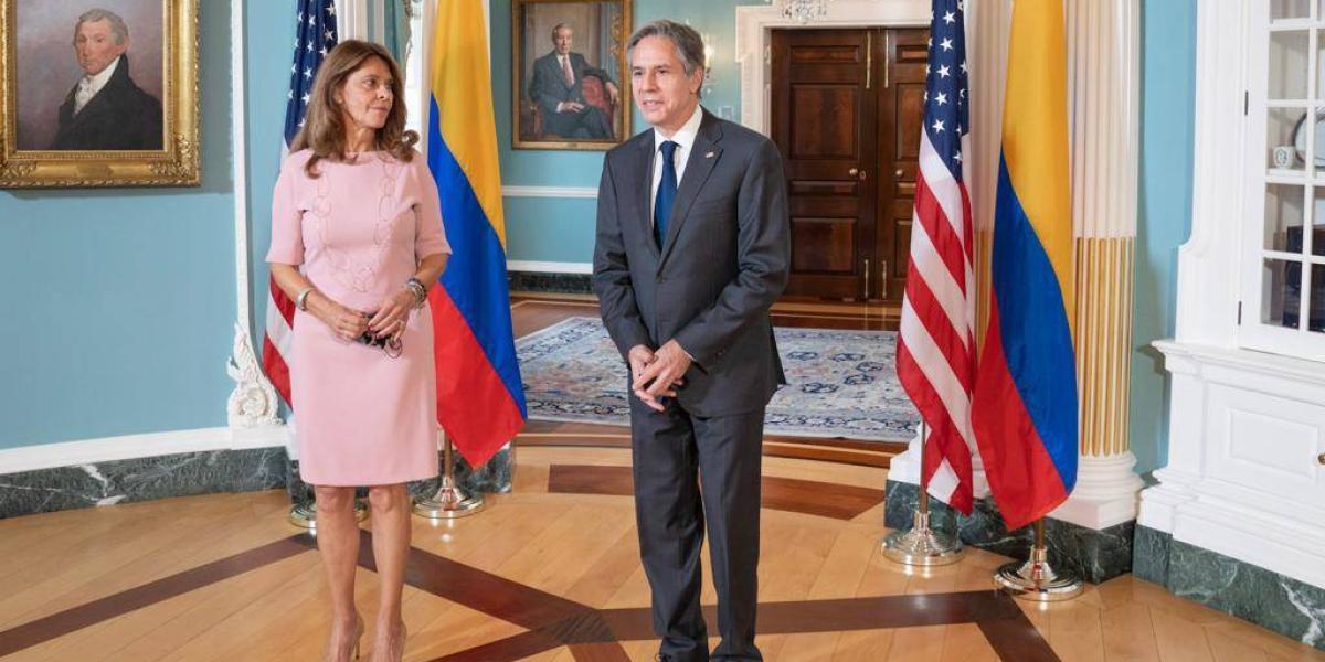 El secretario de Estado de EE. UU., Antony Blinken, y la vicepresidenta de Colombia, Marta Lucía Ramírez.