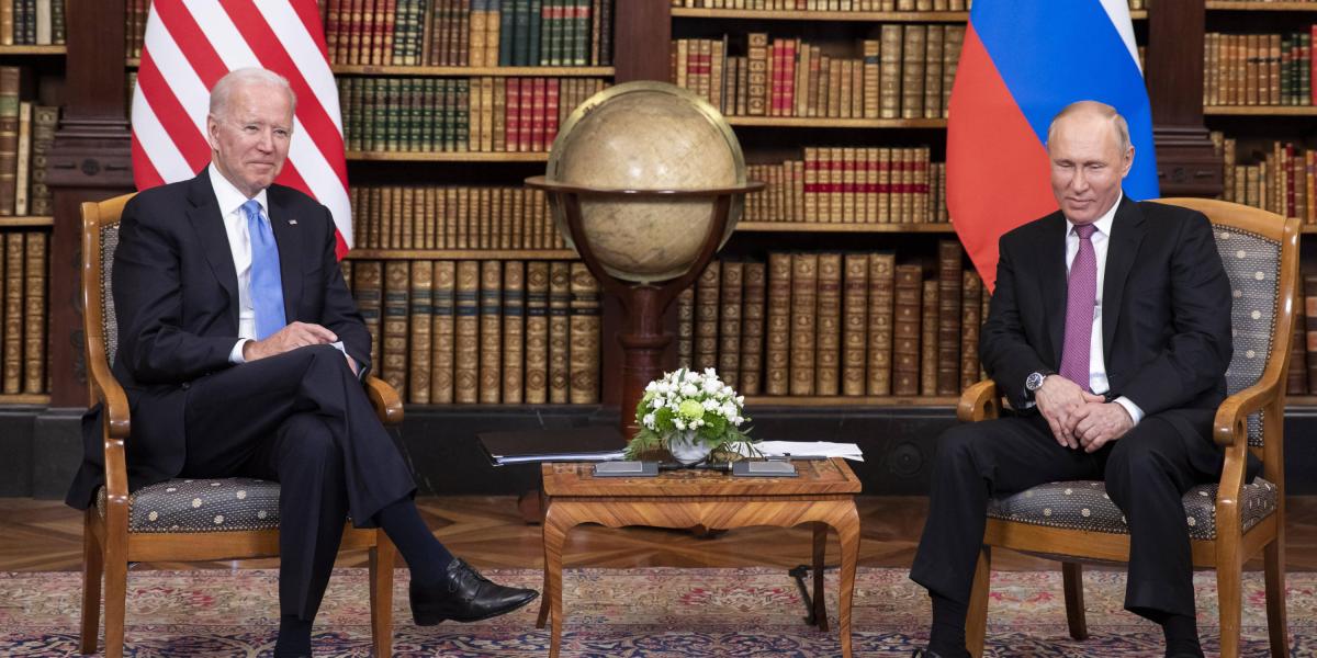 Biden y Putin, en histórico encuentro este 16 de junio del 2021.