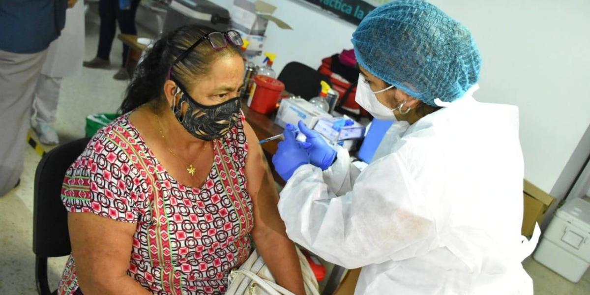 Vacunación en Tolima.