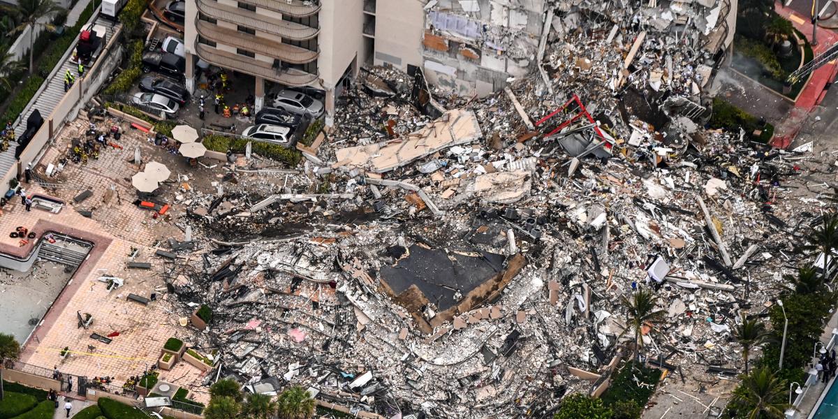 Derrumbe de edificio en Miami.