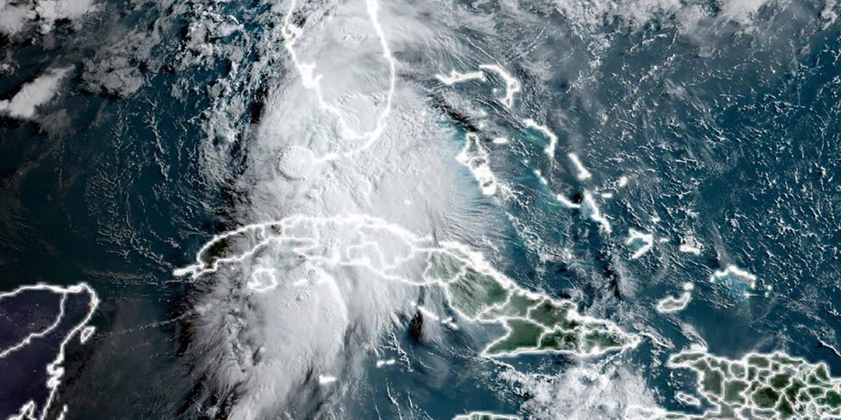 La tormenta tropical Elsa avanza hacia la costa oeste de Florida.