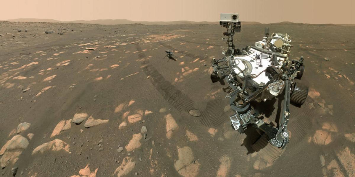 El pasado 6 de Abril de 2021, el rover Perseverance se hizo un selfie en Marte junto con el helicóptero Ingenuity.
