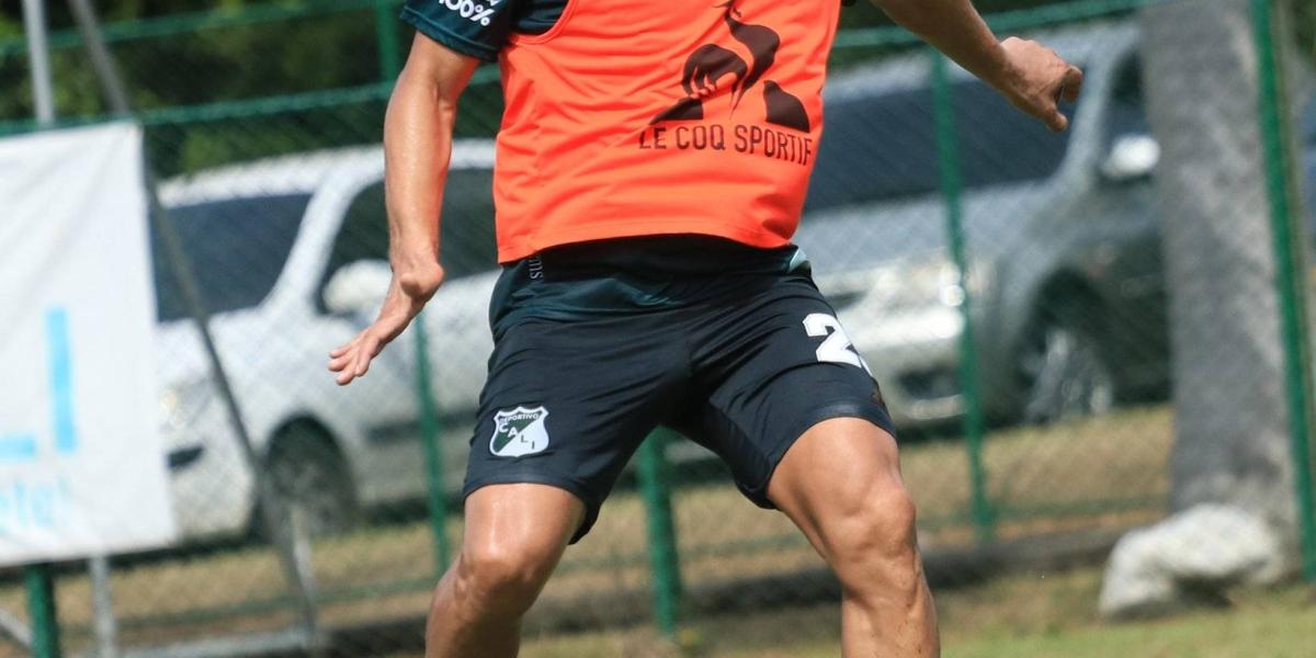 Teófilo Gutiérrez entrenando con el Deportivo Cali.