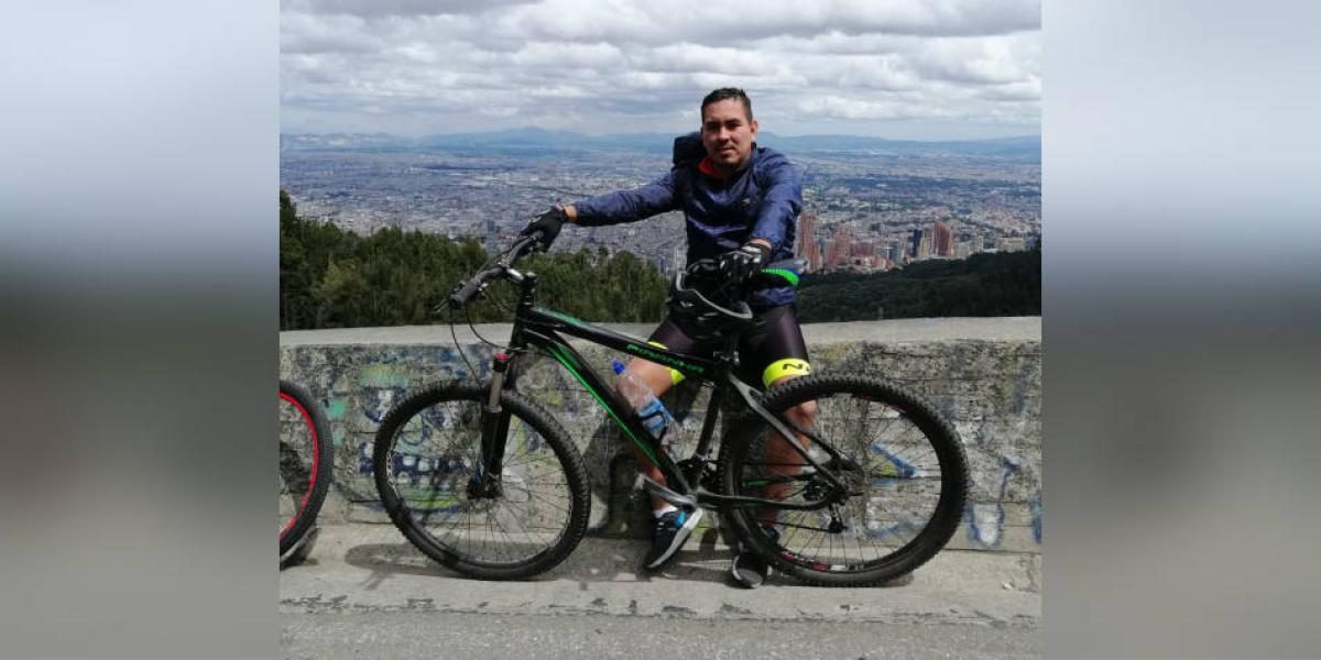 Óscar Rodríguez nació en Bucaramanga, tenía 36 años, era padre de tres niñas, y solía usar la bicicleta como su medio de transporte.