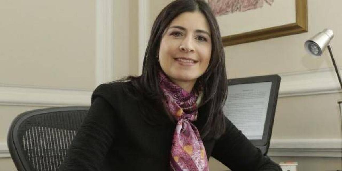 CAROLINA SOTO
Miembro de Women in Connection y codirectora del Banco de la República