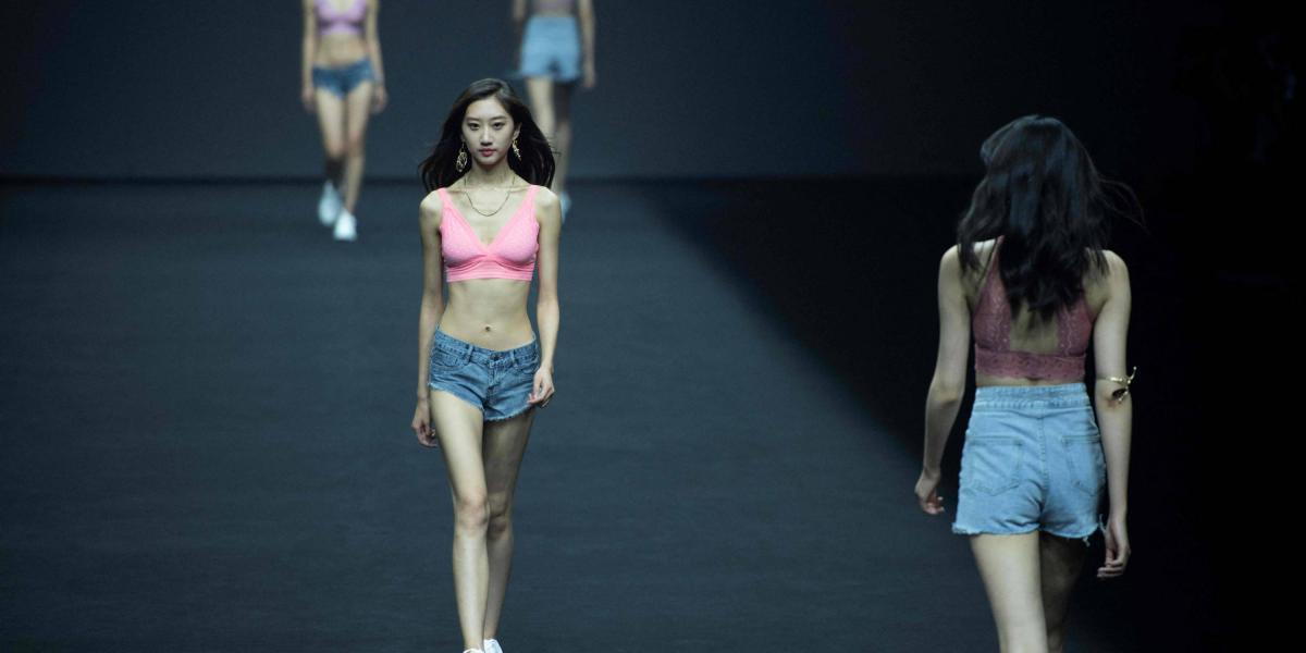 Leonisa presentó su nueva colección en la Semana de la Moda en China.
