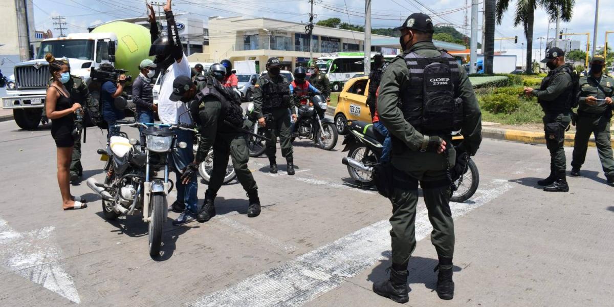 Operativos de la Policía en calles de Cartagena
