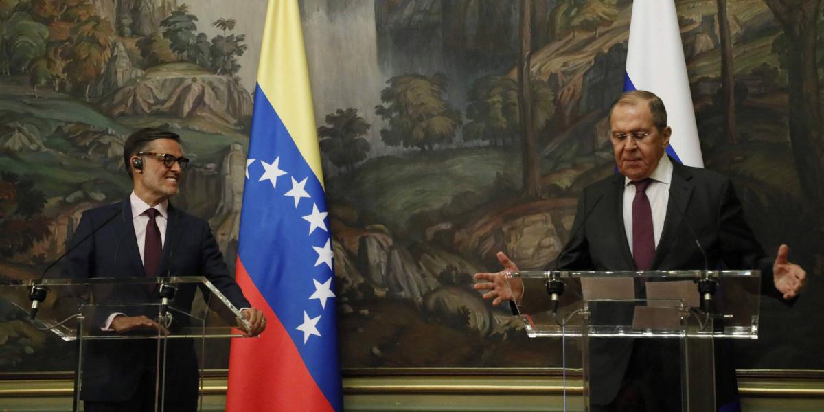 El jefe de relaciones exteriores de Rusia y el Canciller Venezolano.
