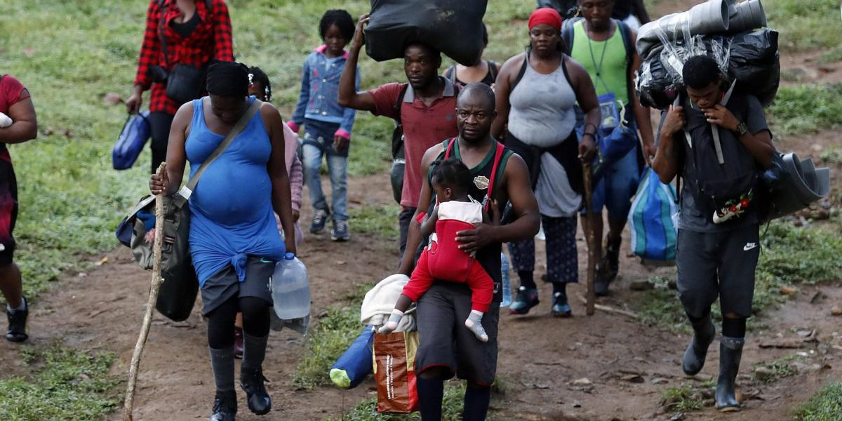 En los primeros nueve meses del 2021, los menores representaron el 20 por ciento de esa población migrante por el Darién. Viajan familias enteras de haitianos con hijos nacidos en Chile o Brasil.