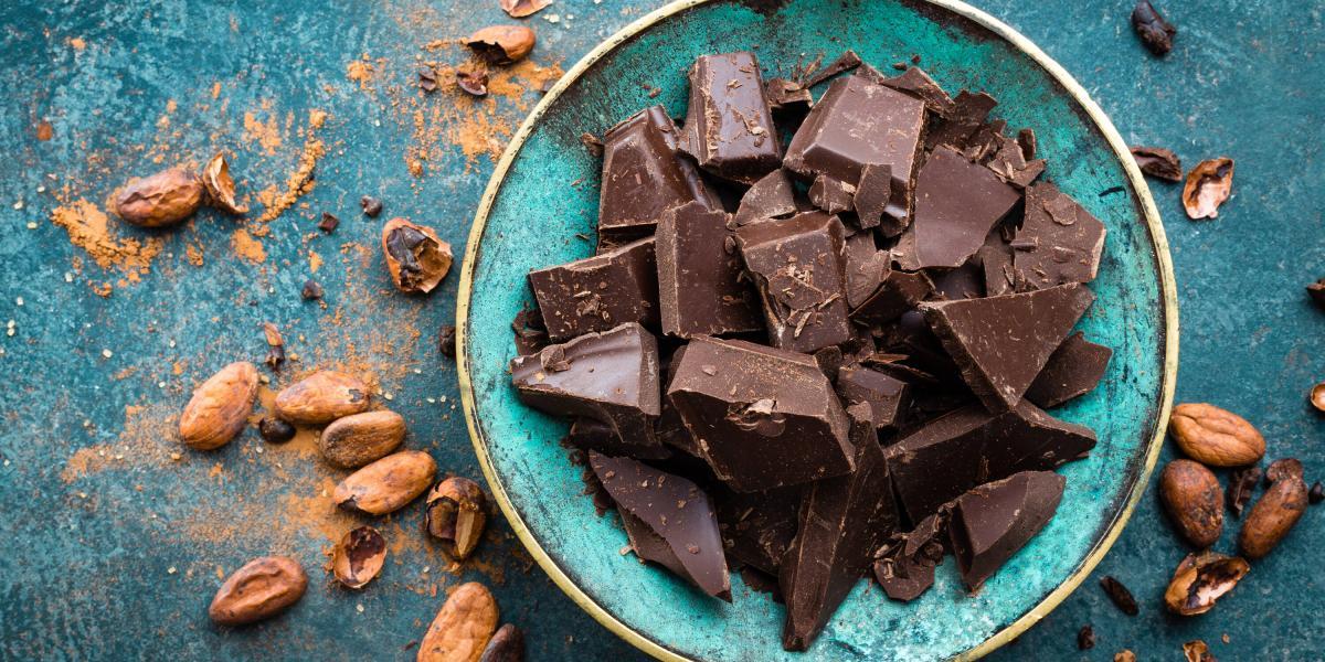 El Chocolate amargo tiene propiedades importantes para la salud cerebral.
