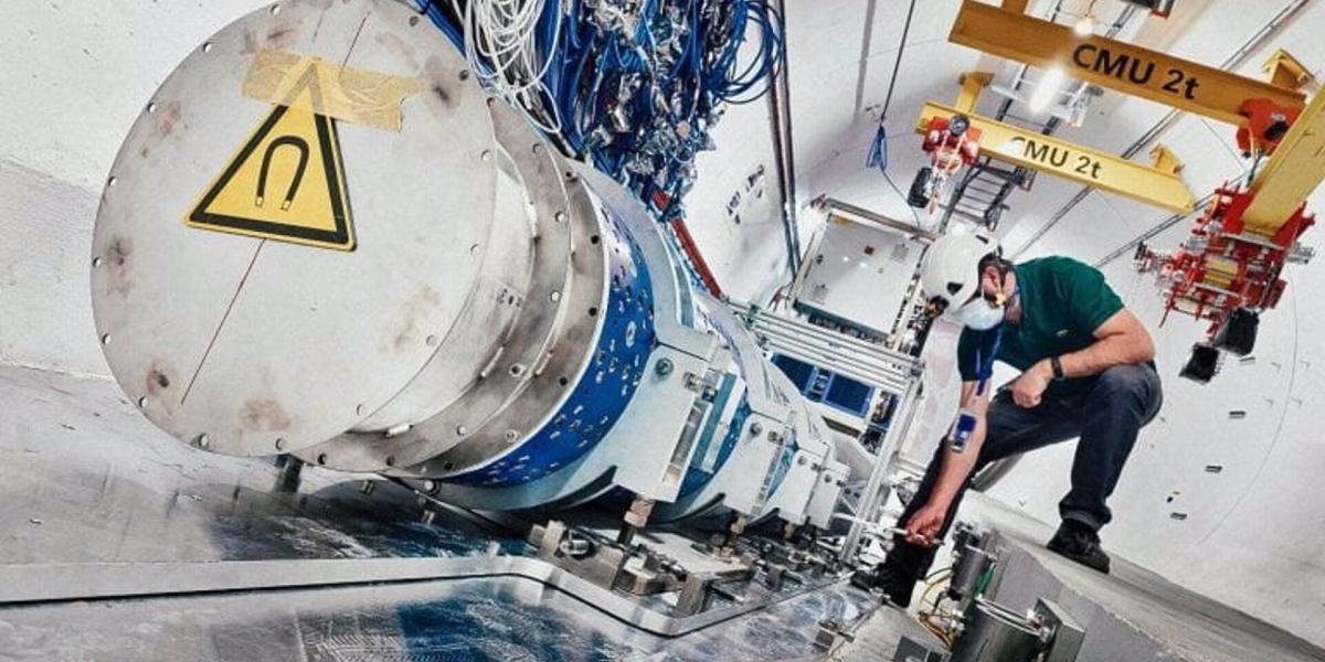 Primeras señales de neutrinos en un colisionador de partículas Primeras señales de neutrinos en un colisionador de partículas