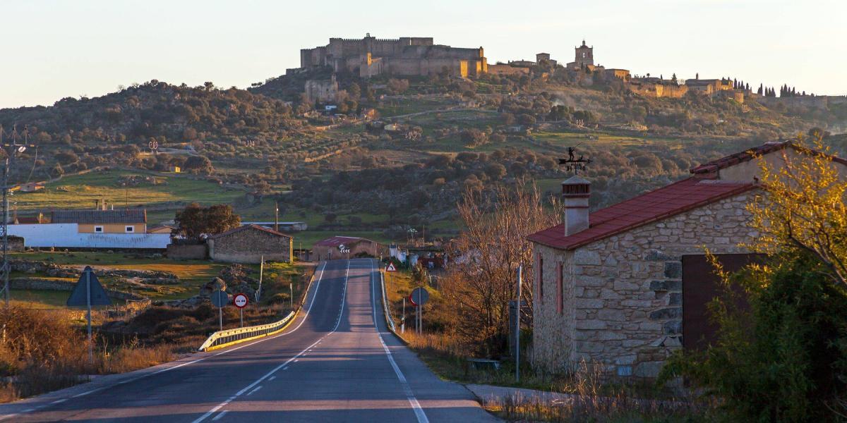 Carretera en Extremadura, España