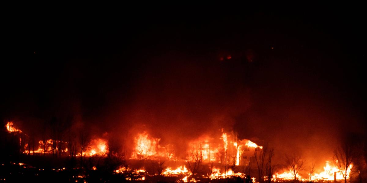Vista de los incendios en el oeste de Estados Unidos, en Colorado.