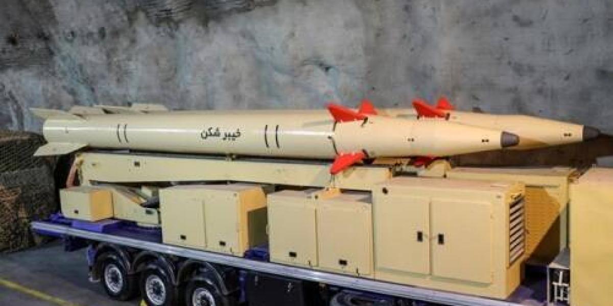 Khaibar-buster, el nuevo misil presentado por la Guardia Revolucionaria irani