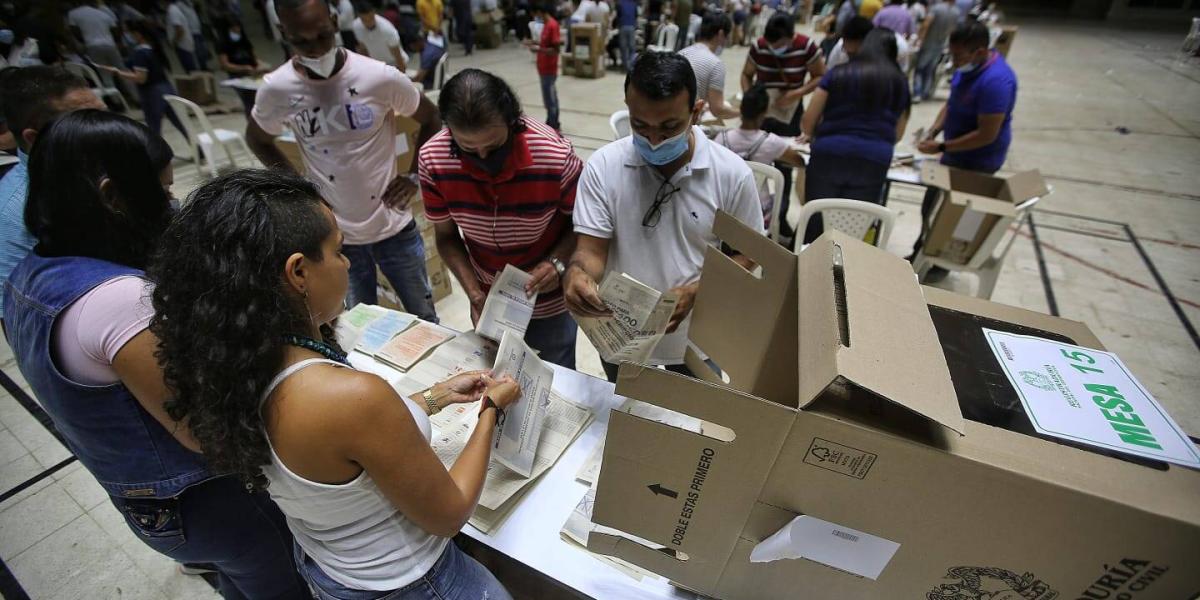 En el Valle del Cauca se presentó una votación masiva por las consultas de los partidos.