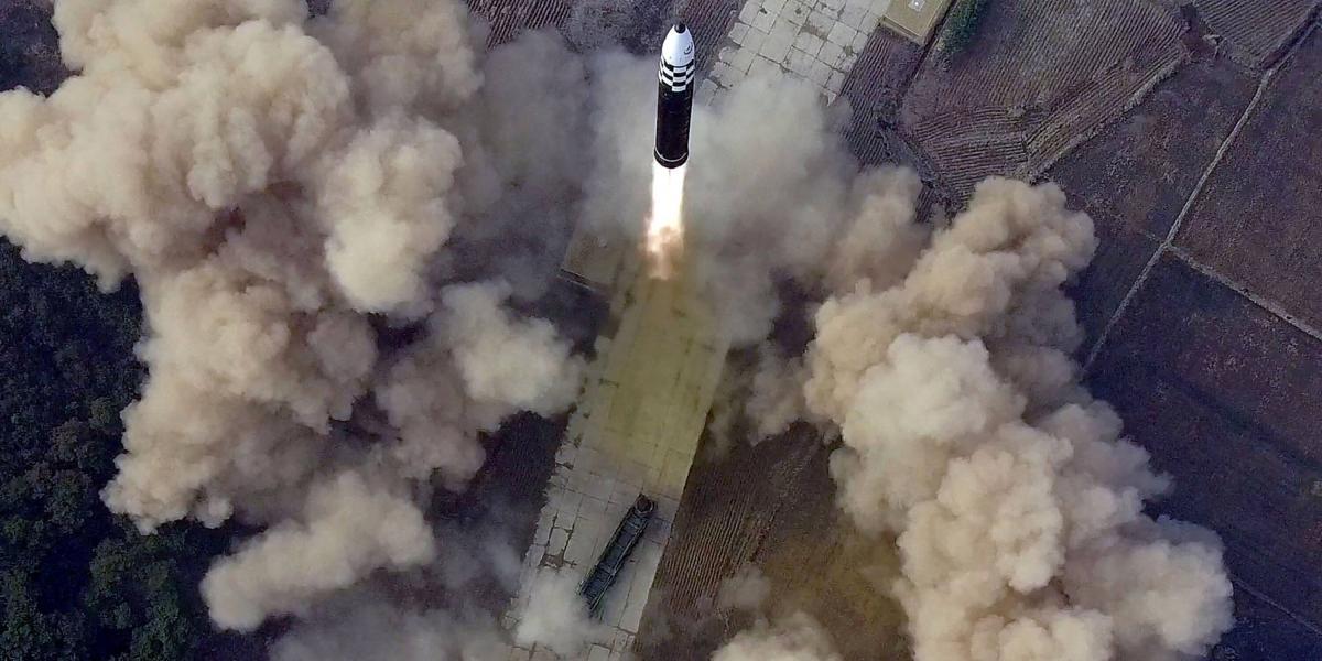 El misil balístico intercontinental lanzado por Corea del Norte el 24 de marzo.